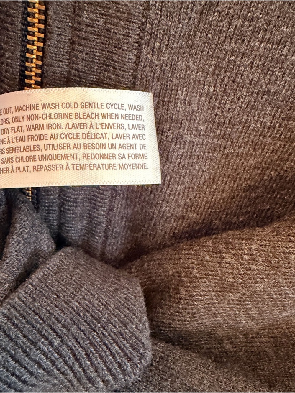 Old Navy Women's Charcoal Gray Zip Cardigan - Picture 4 of 5